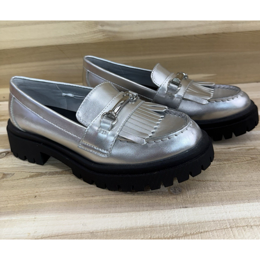 OLD NAVY Women Faux Leather Chunky Heel Silver Loafers Size 6